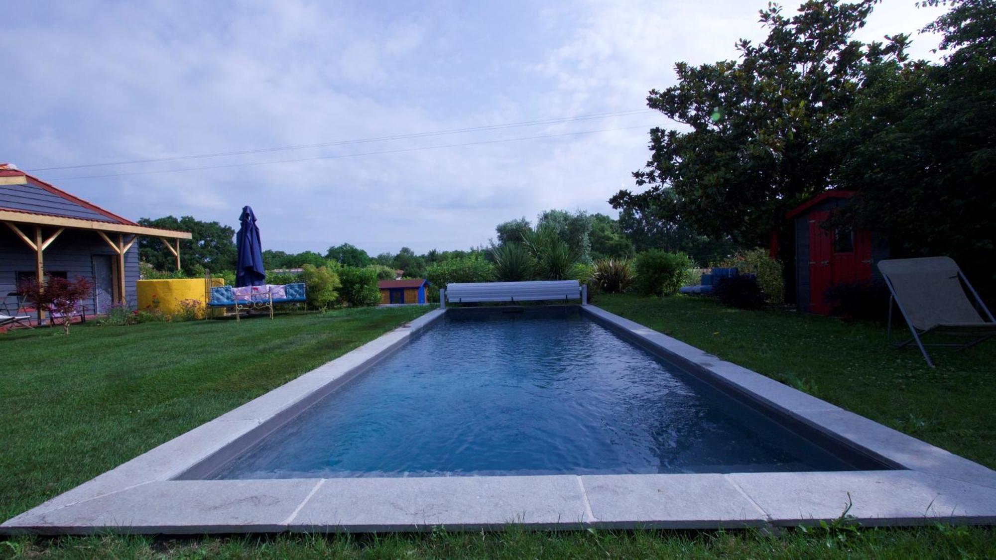 Les Jardins D'Ispahan Prignac-et-Marcamps Exterior foto